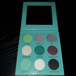 Indy brand Peachy Queen eyeshadow